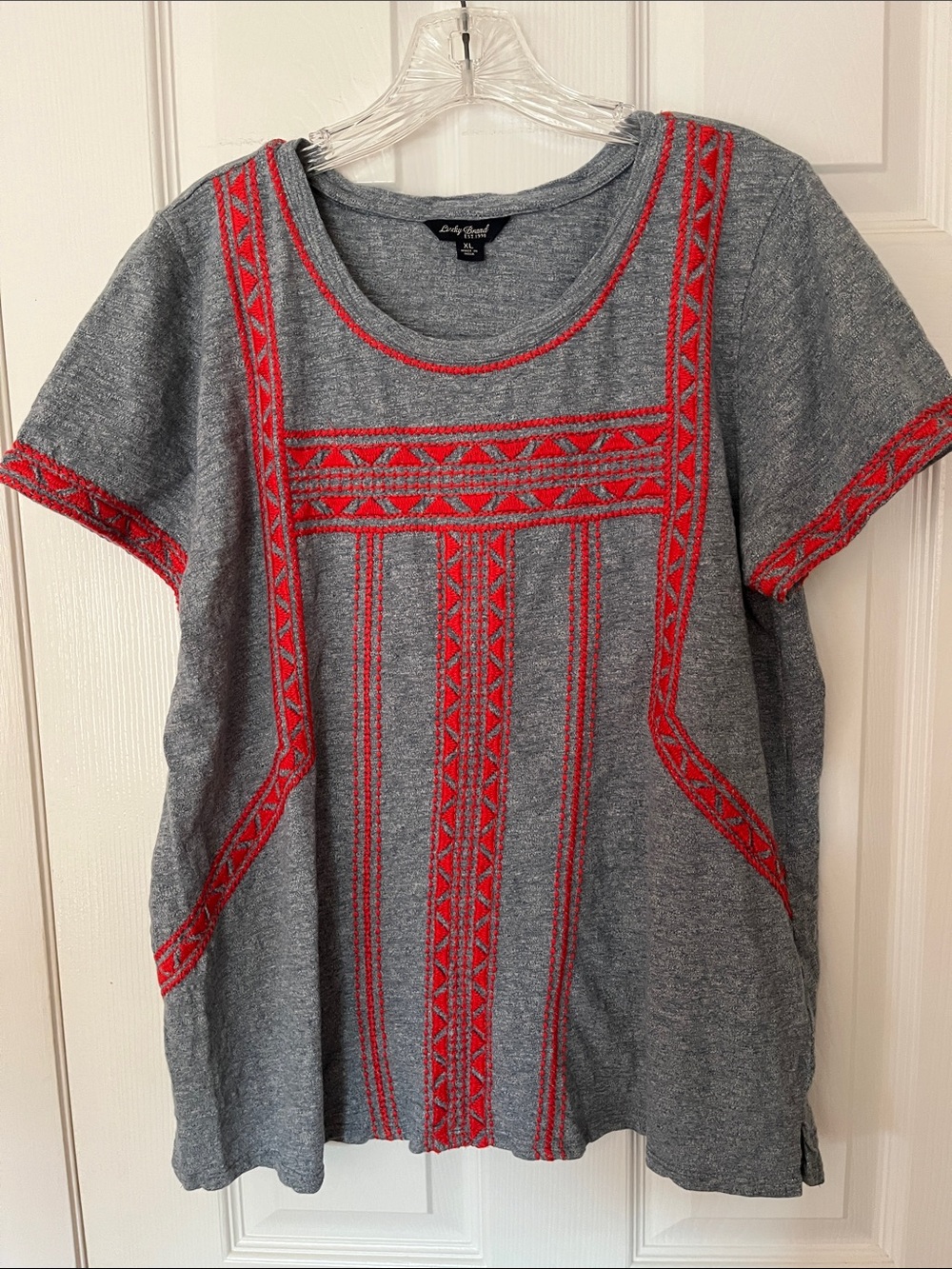 Lucky Brand Embroidered short sleeve t shirt boho gray red round neck XL